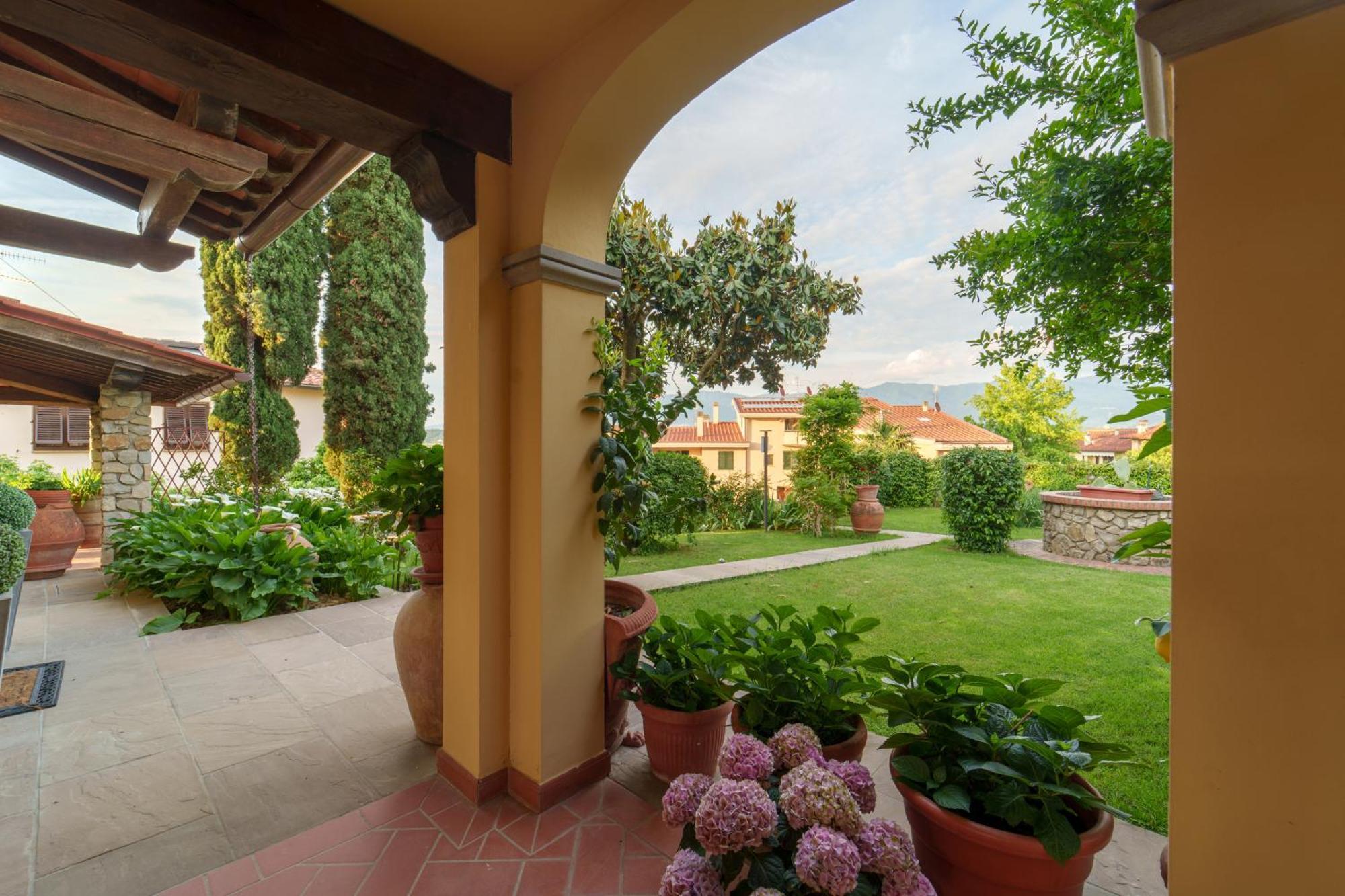 Villa Desideria فيليني فالدارنو المظهر الخارجي الصورة